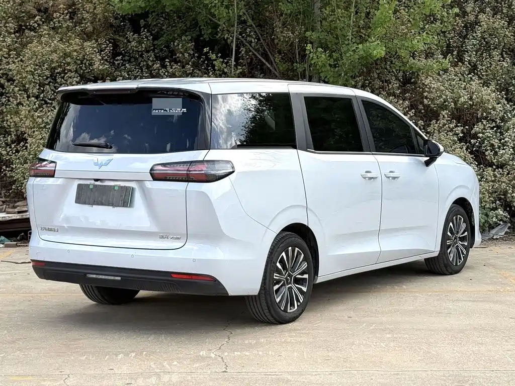 Wuling Starlight 730 EV 2025 — фото 9