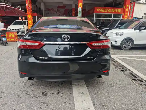 Toyota Camry 2021