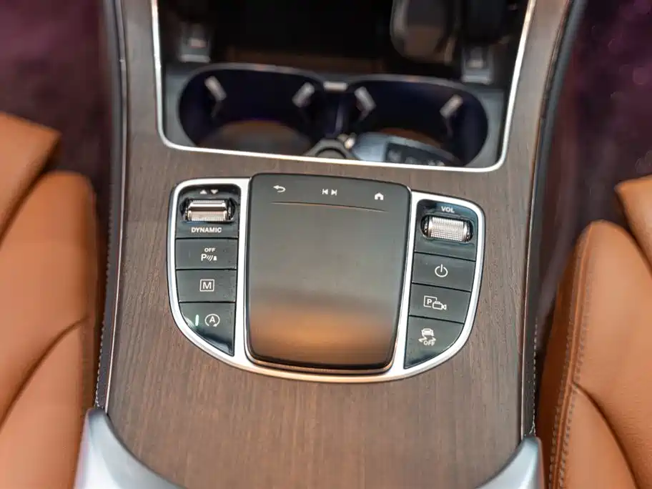 Mercedes-Benz GLC 2021 — фото 14