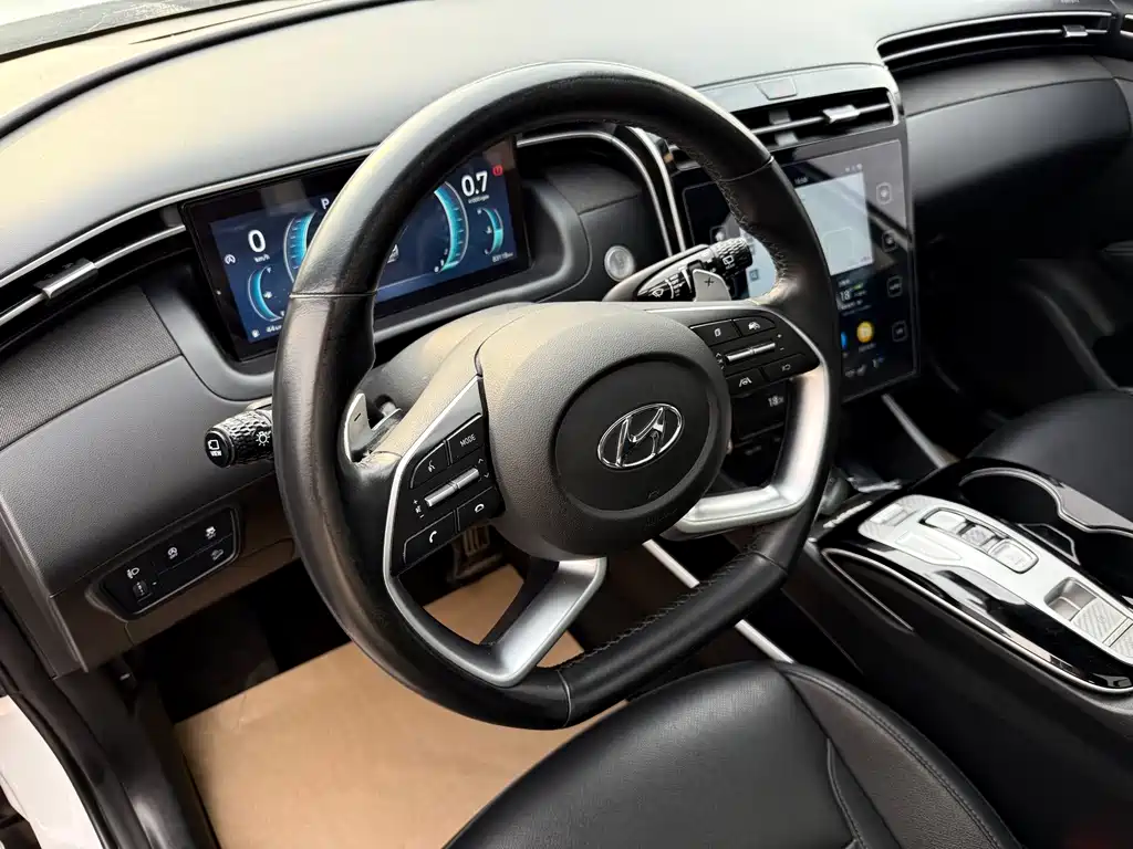 Hyundai Tucson 2022 — фото 15