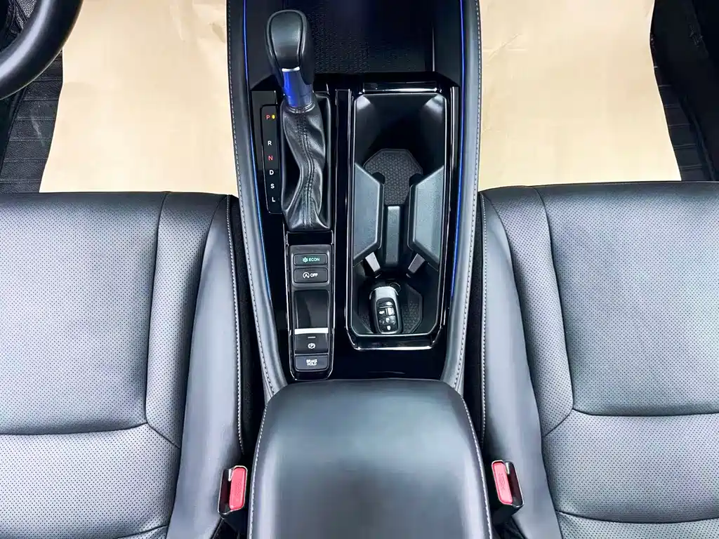 Honda Accord 2024 — фото 16