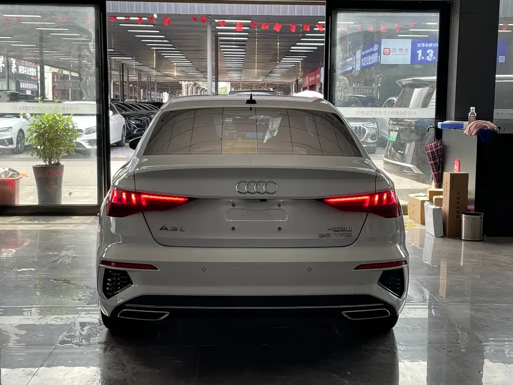 Audi A3 2023 — фото 14