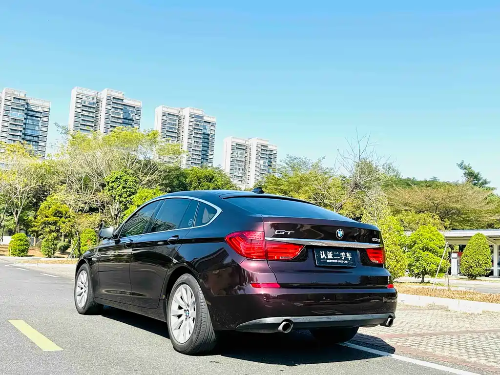 BMW 5 Series GT 2013 — фото 7