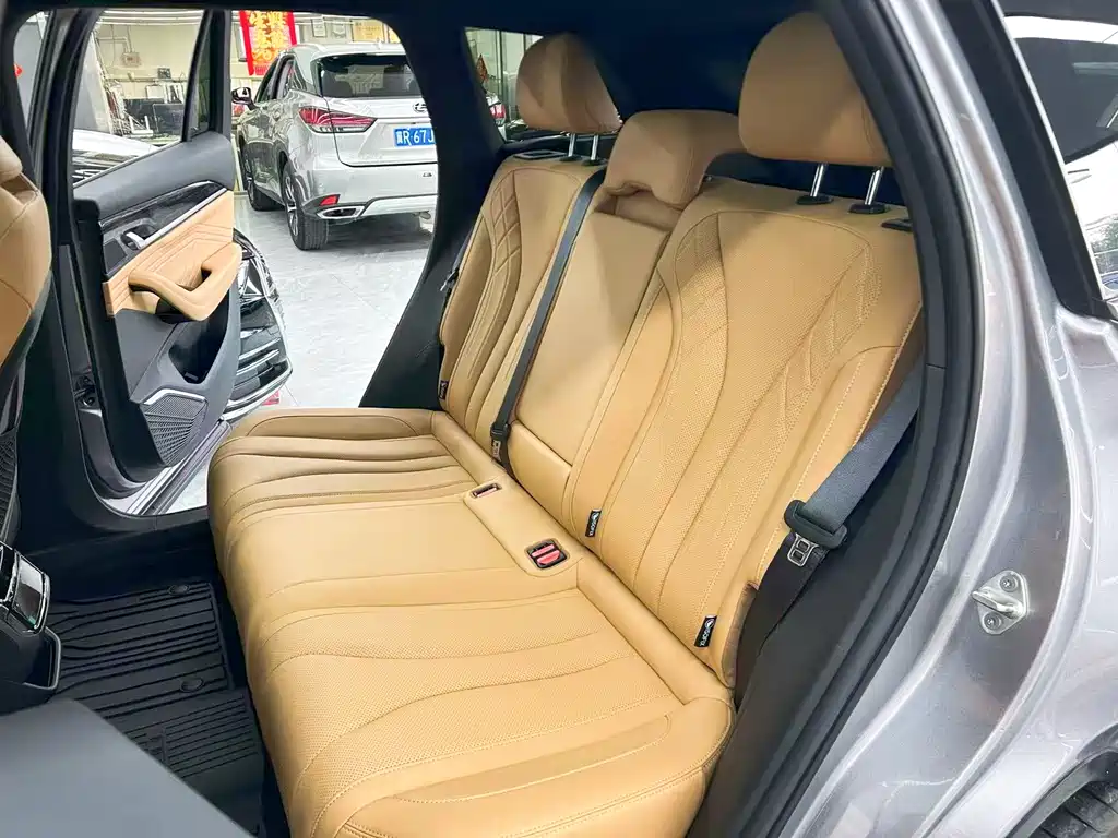 Geely Xingyue L 2025 — фото 13