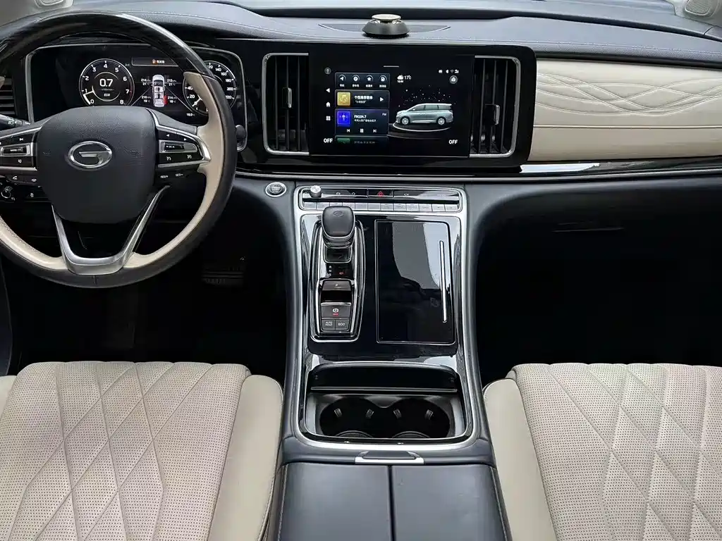 GAC Motor Trumpchi M8 2022 — фото 17