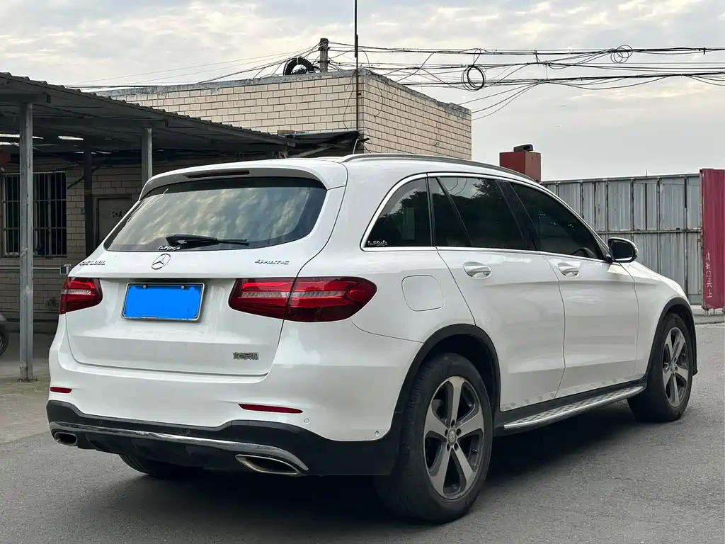 Mercedes-Benz GLC 2017 — фото 9