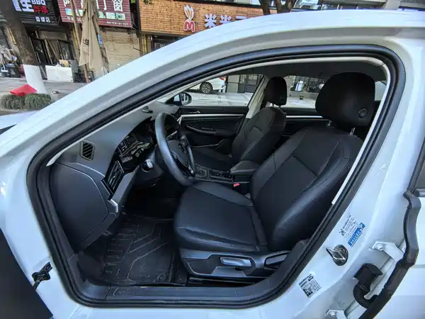 Volkswagen Bora 2021