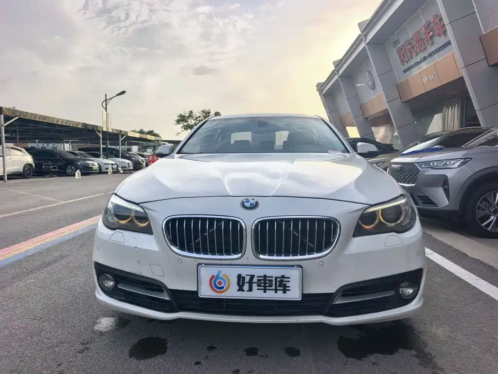 BMW 5 Series 2015 — фото 2