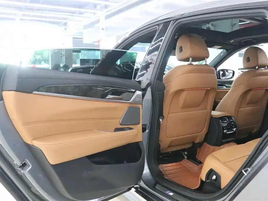 BMW 6 Series GT 2020 — фото 15