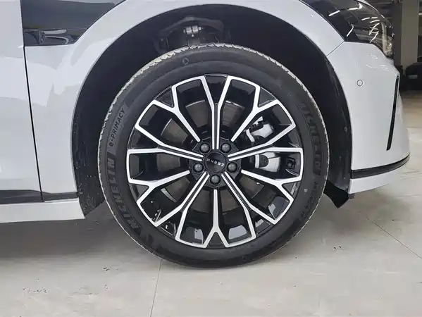 Zeekr 007GT 2025