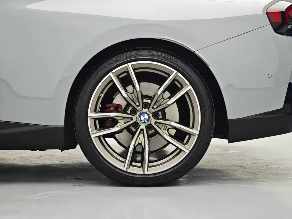 BMW M240i 2024 — фото 9