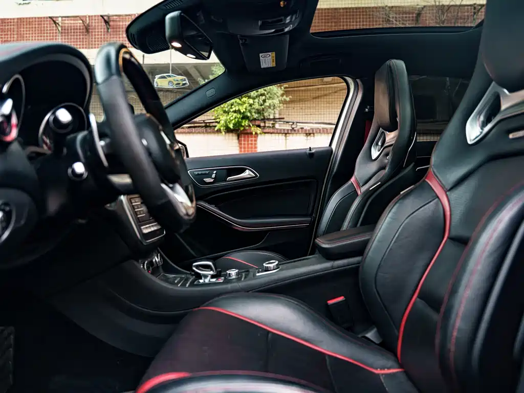 Mercedes-Benz A-Class AMG 2017 — фото 13
