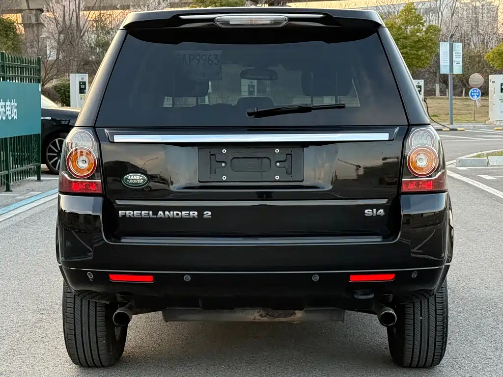 Land Rover Freelander 2 2013 — фото 8