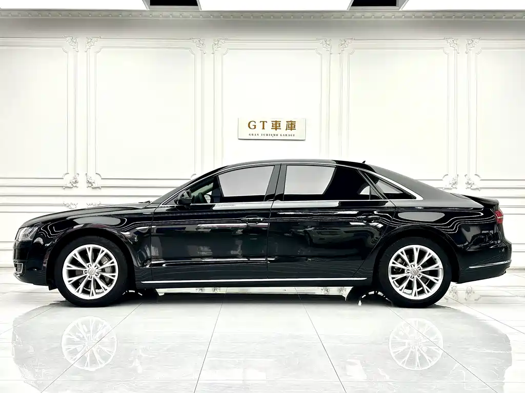 Audi A8 2016 — фото 3
