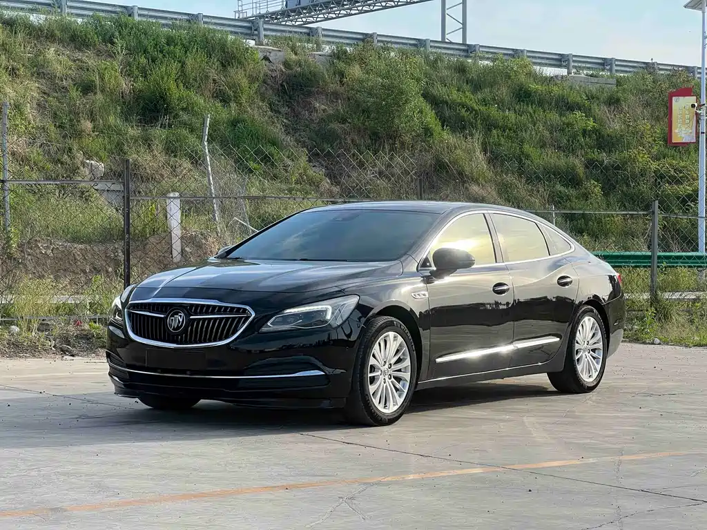 Buick LaCrosse 2016 — фото 1