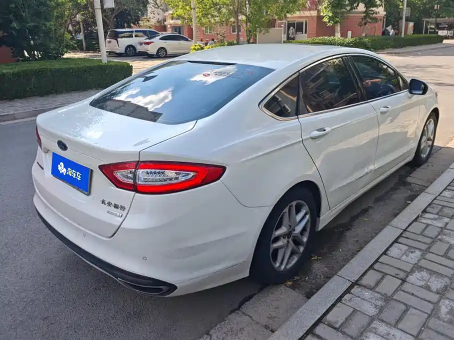 Ford Mondeo 2016 — фото 3