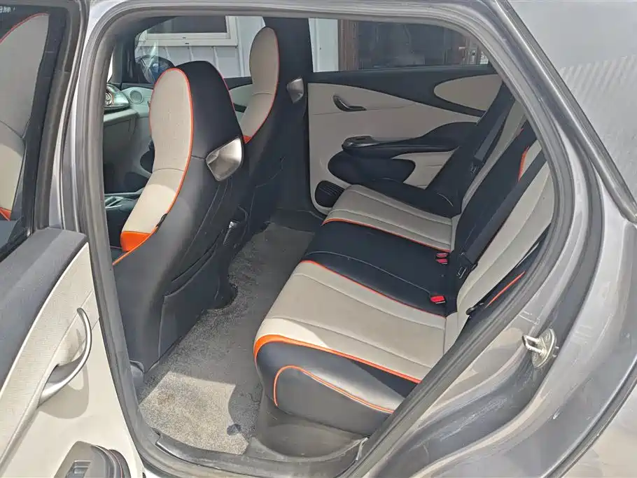 BYD Dolphin 2022 — фото 11