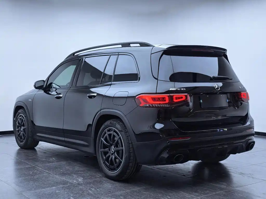 Mercedes-Benz GLB AMG 2023 — фото 21