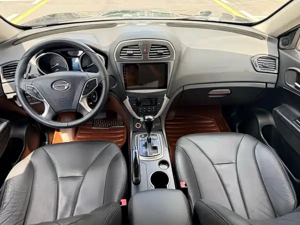 GAC Trumpchi GS5 2014