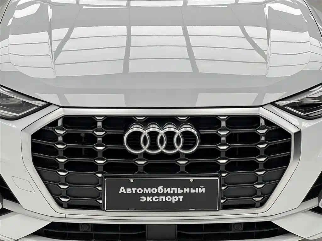 Audi Q3 2022 — фото 13