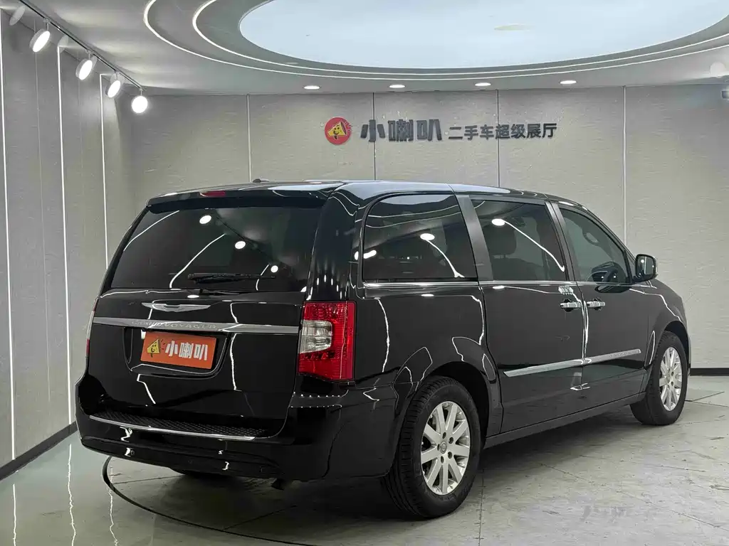 Chrysler Grand Voyager 2014 — фото 27