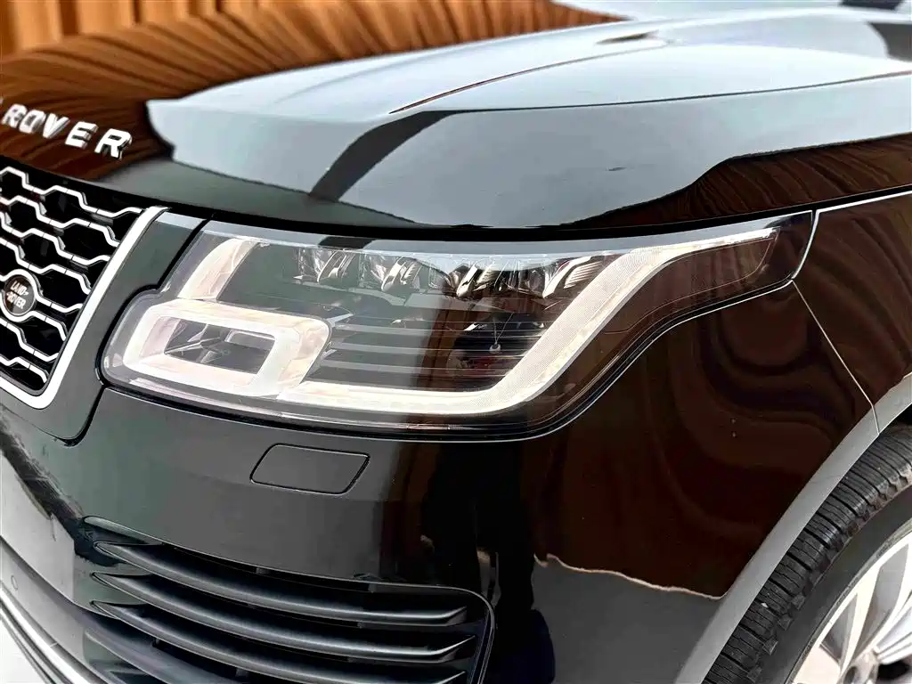 Land Rover Range Rover 2020 — фото 22