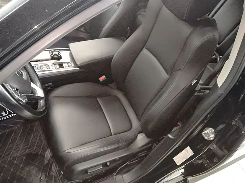 Honda Accord 2020 — фото 15