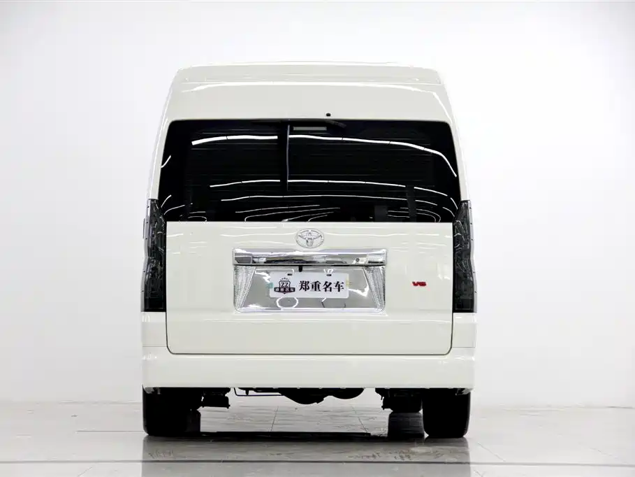Toyota Hiace 2025 — фото 6