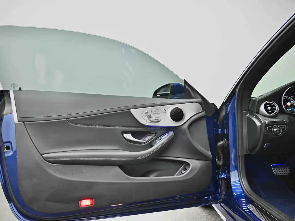 Mercedes-Benz C-Class 2022 — фото 11