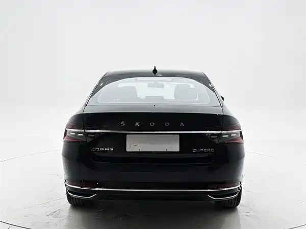 Skoda Superb 2023