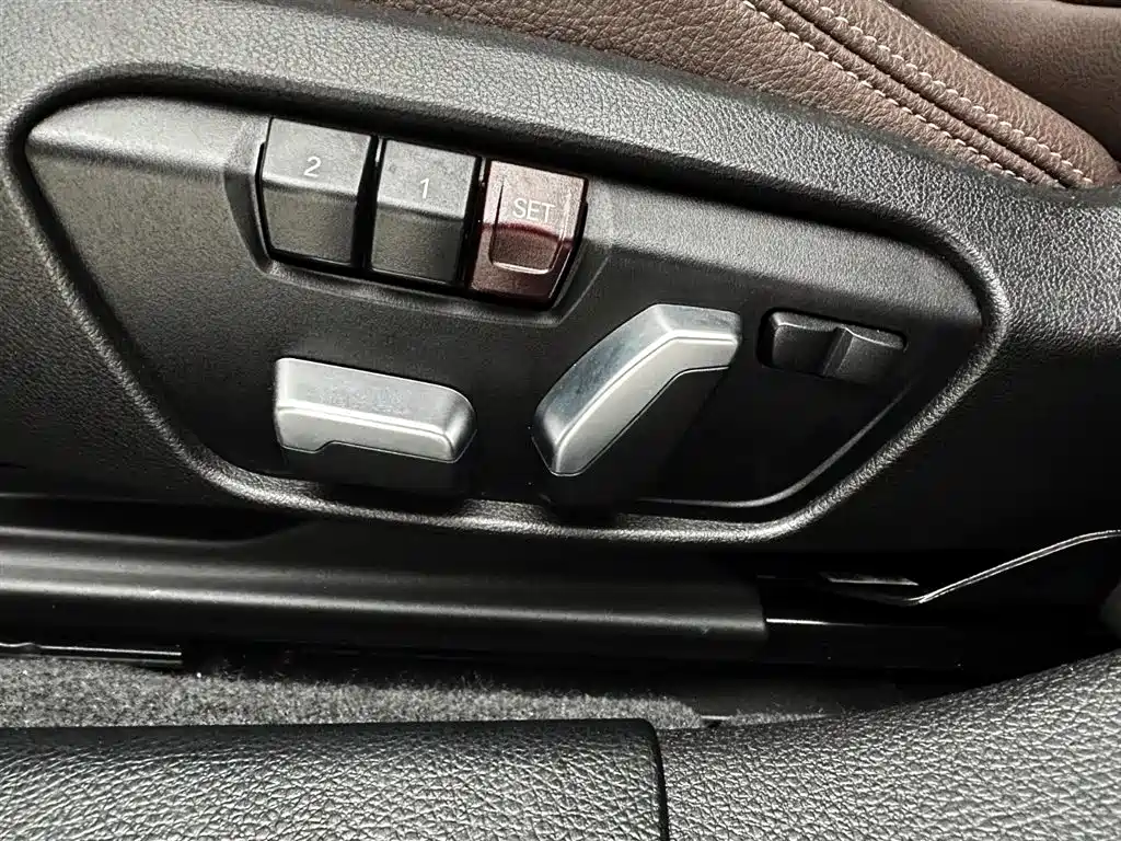 BMW 1 Series 2022 — фото 17