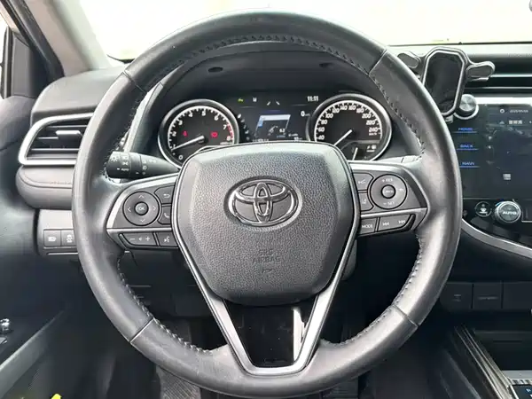 Toyota Camry 2019
