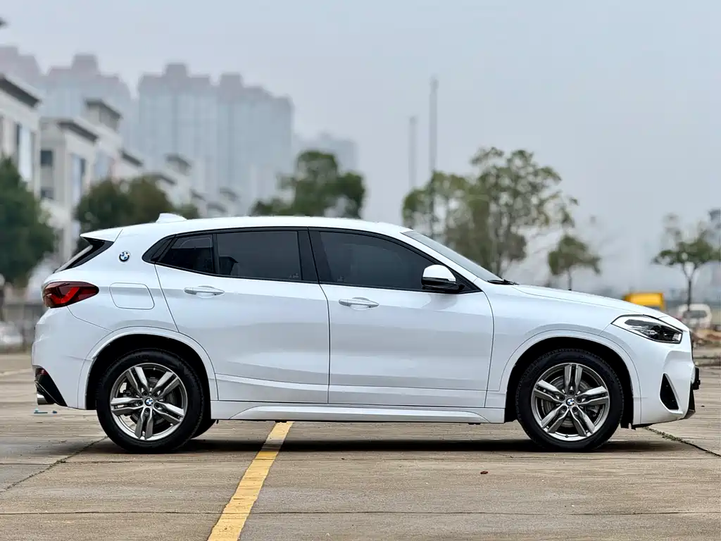 BMW X2 2022 — фото 5