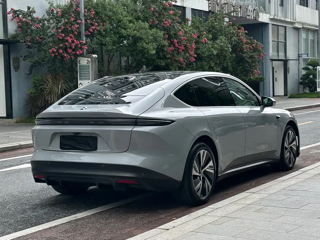 NIO ET5 2024