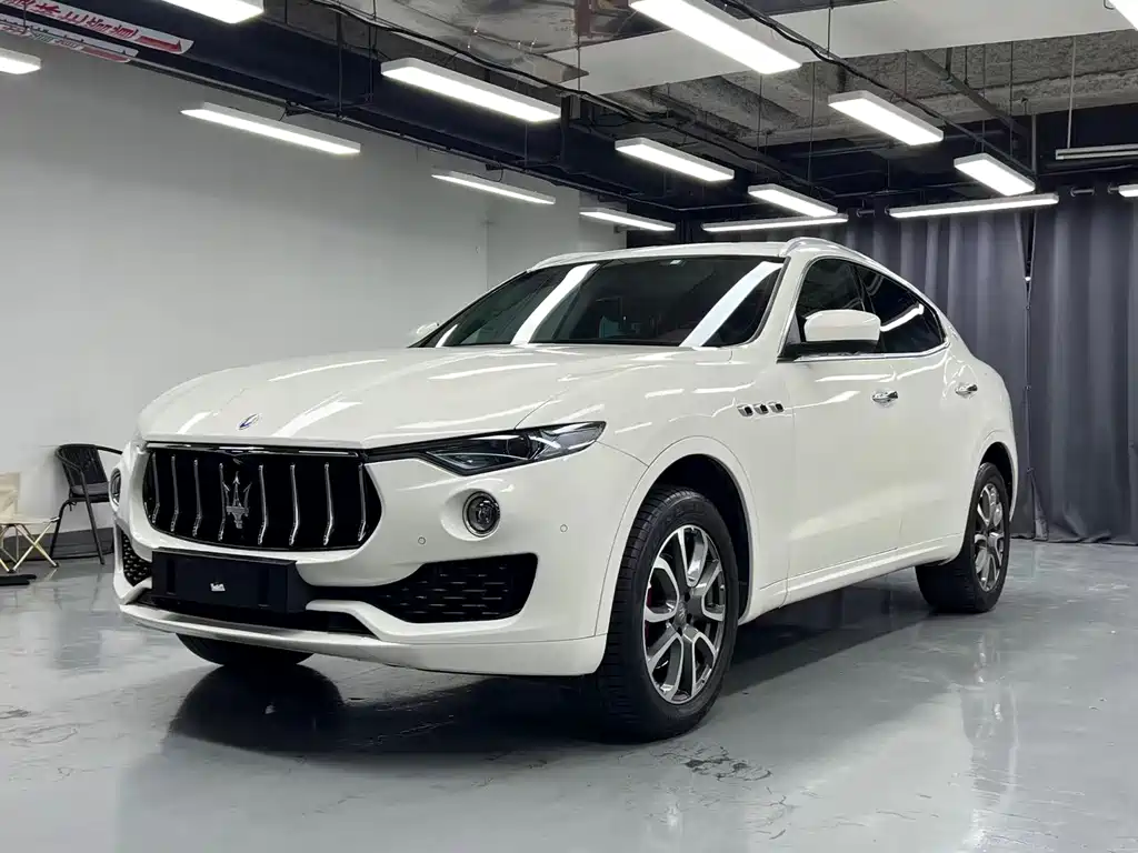 Maserati Levante 2016 — фото 1