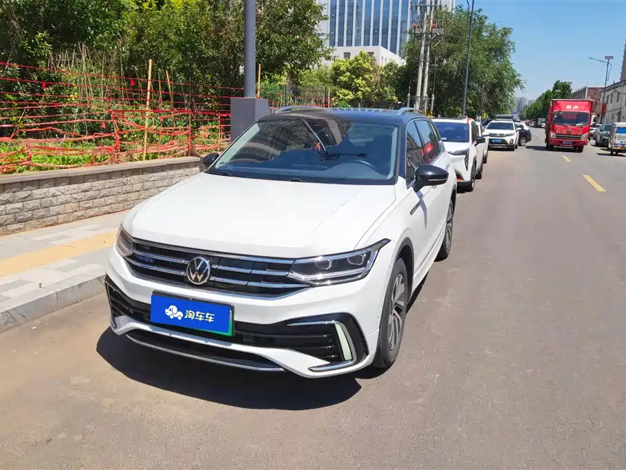 Volkswagen Tiguan L PHEV 2023