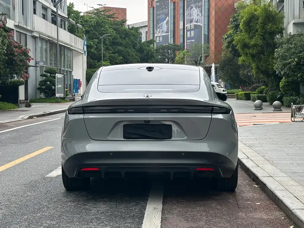 NIO ET5 2024