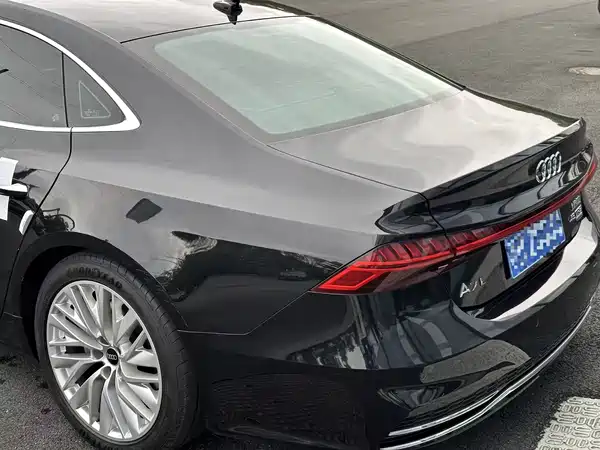 Audi A7L 2024