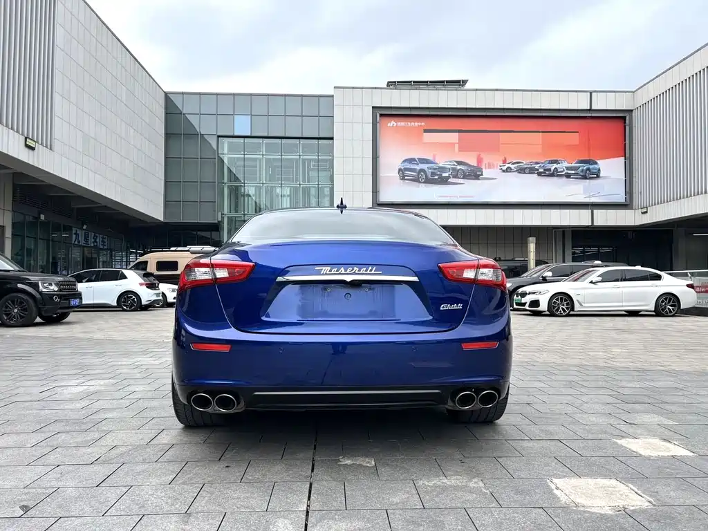 Maserati Ghibli 2018 — фото 9