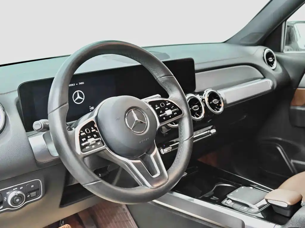 Mercedes-Benz GLB 2023 — фото 14