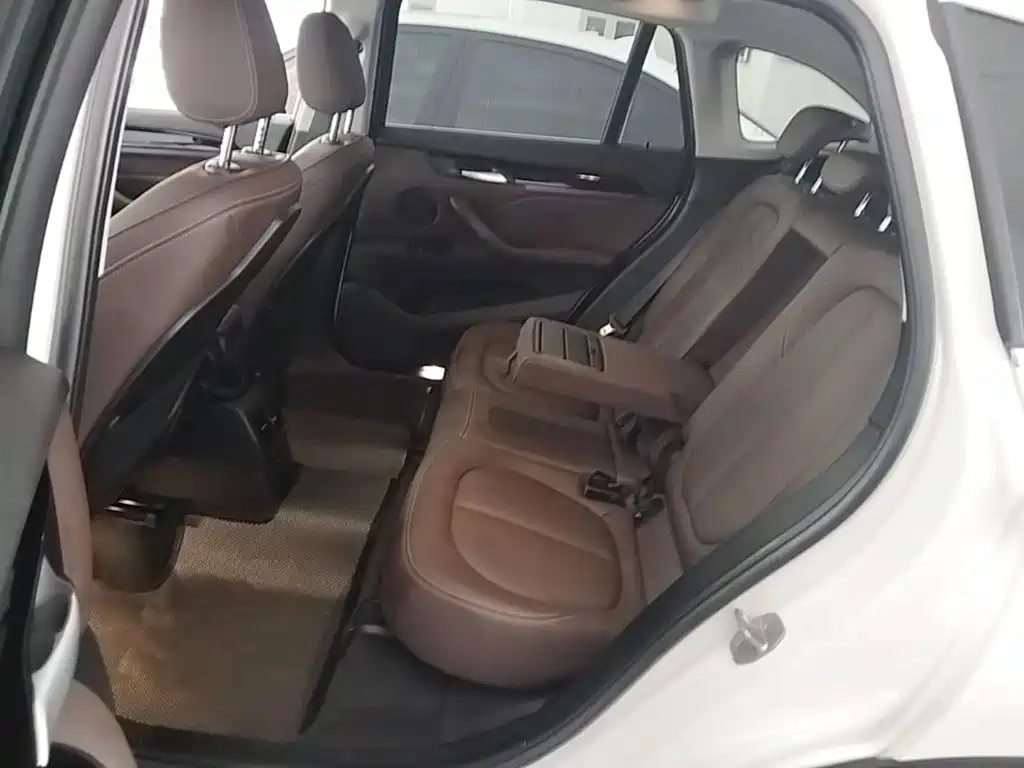 BMW X1 2020 — фото 17