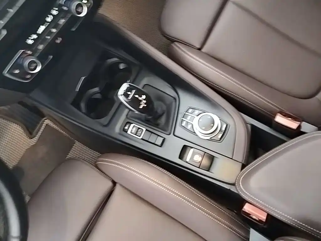 BMW X1 2020 — фото 14