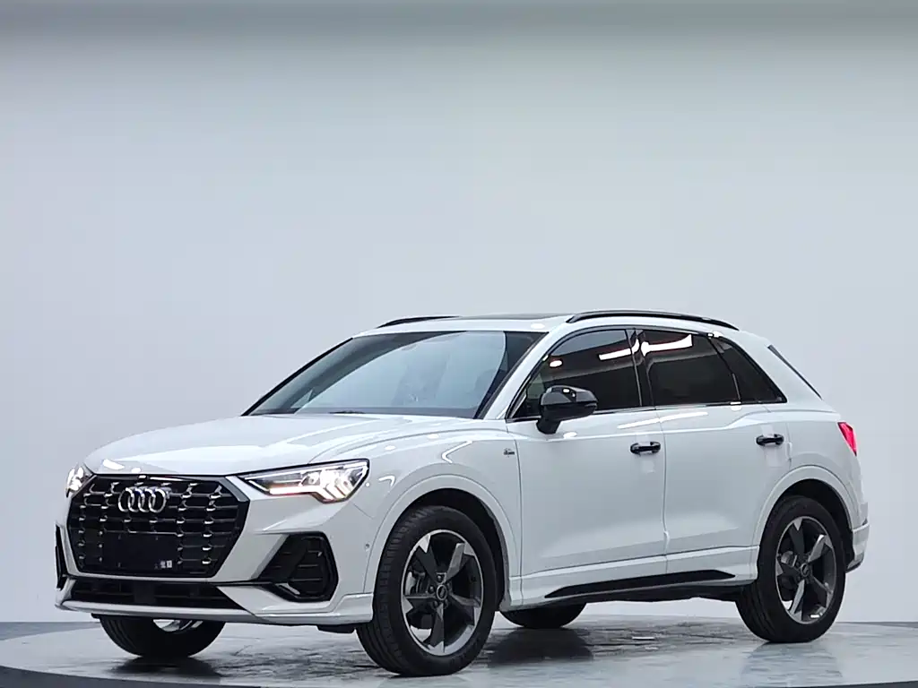 Audi Q3 2023 — фото 2