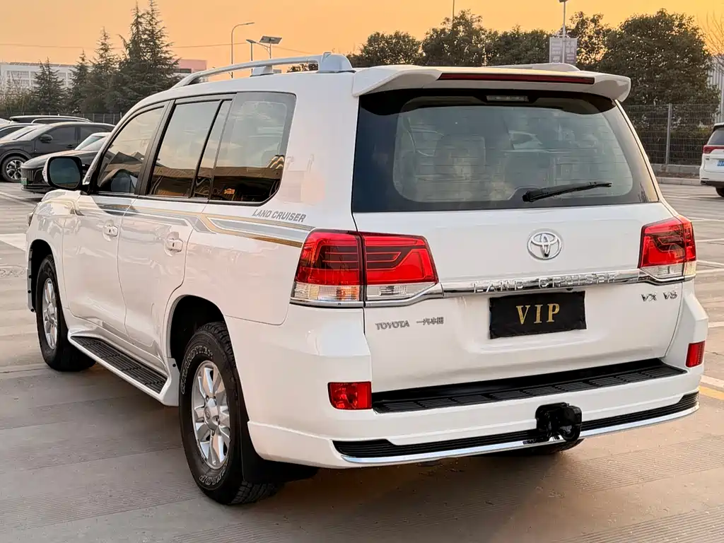 Toyota Land Cruiser 2014 — фото 13