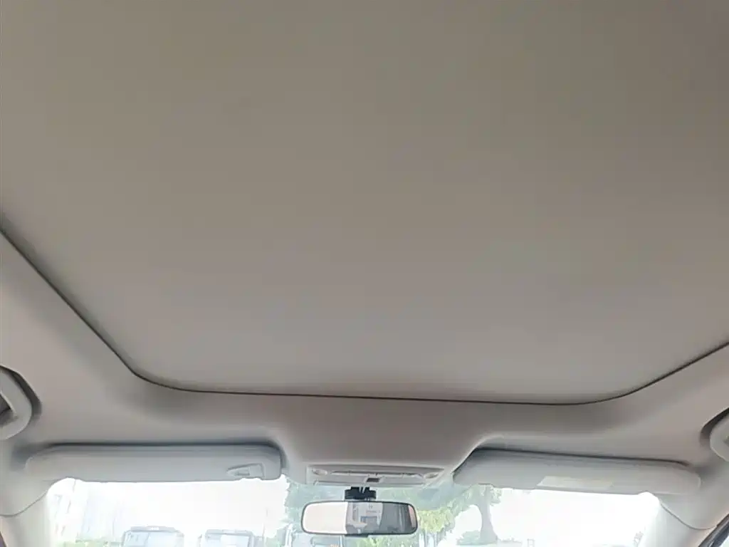 Nissan Murano 2017 — фото 18