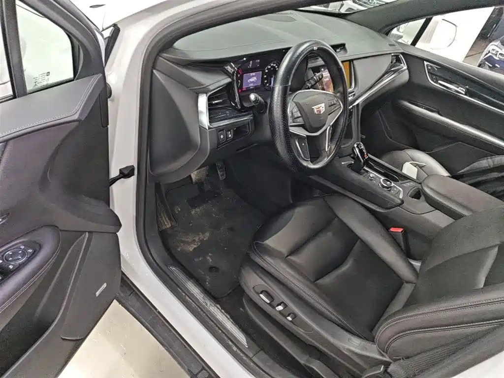 Cadillac XT5 2021 — фото 16