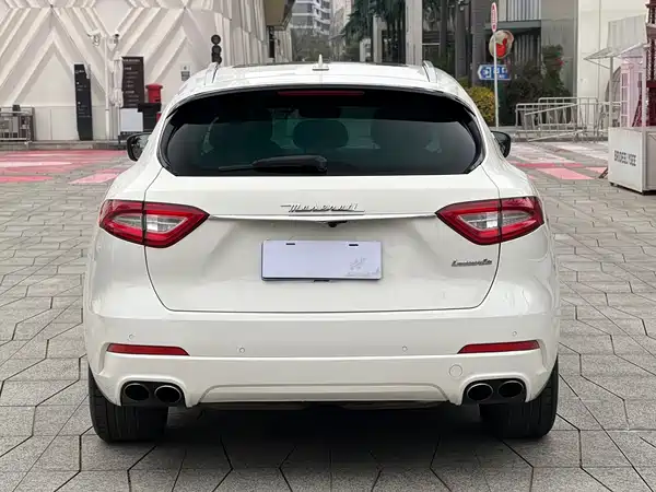 Maserati Levante 2016