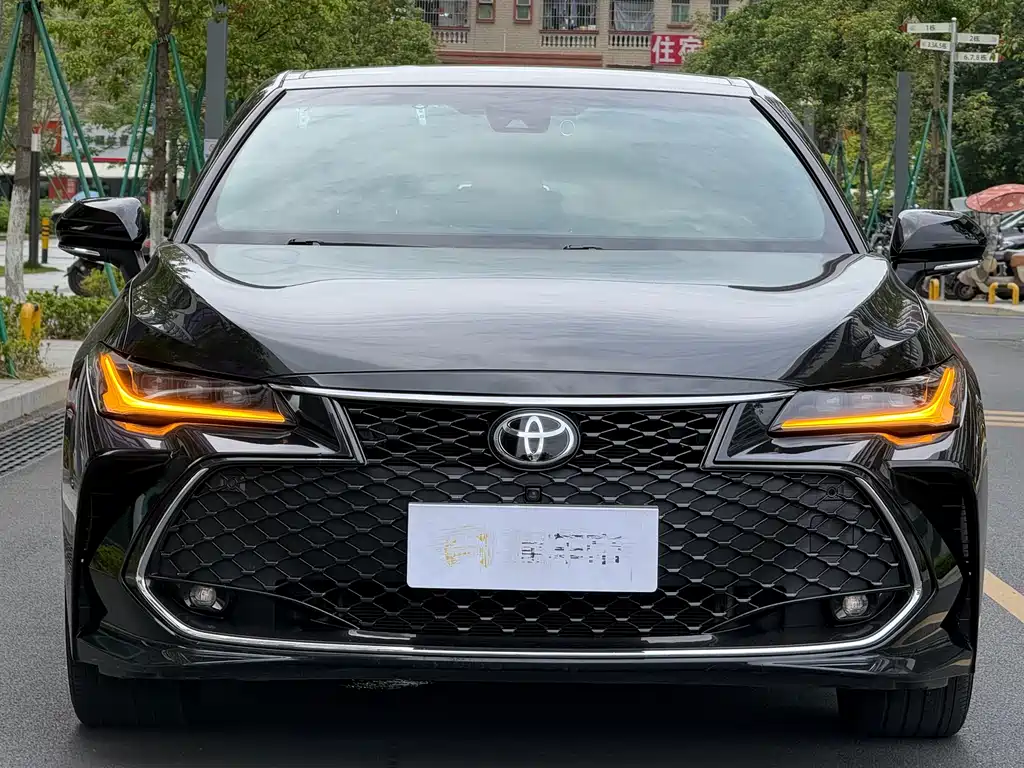 Toyota Avalon 2023 — фото 3