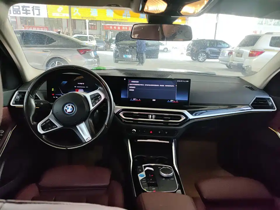 BMW i3 2022 — фото 5
