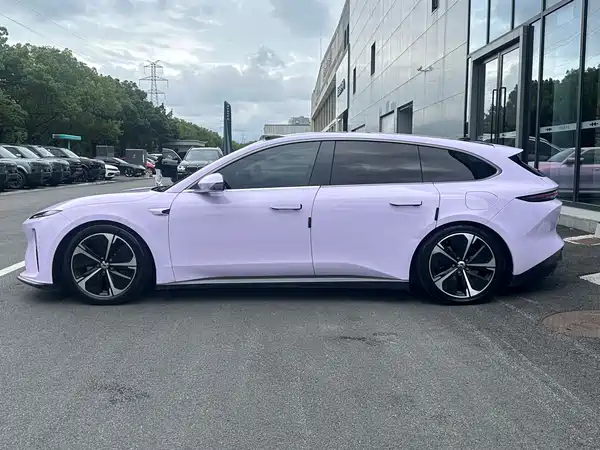 NIO ET5T 2024